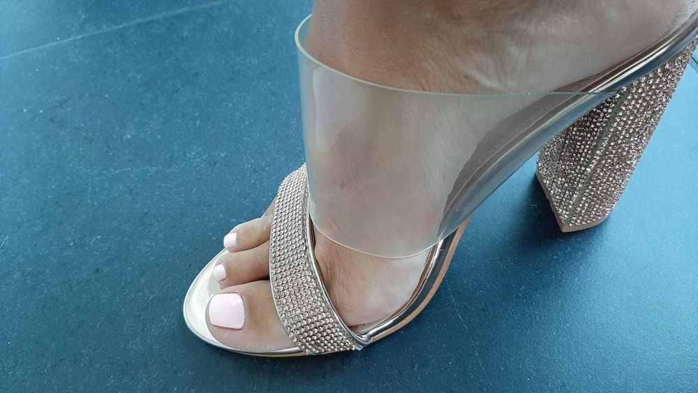 Sapatos Senhora salto alto (POR ESTREAR)