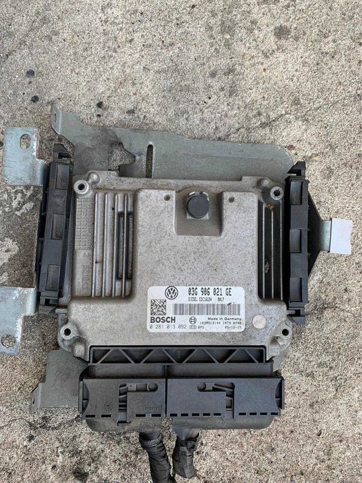 komputer sterownik silnika volkswagen vw golf v 5 plus 2.0 TDI BMM