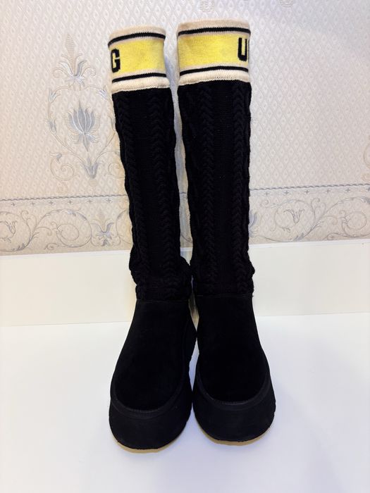 Жіночі зимові ботфорти Угги UGG Sweater Letter Boots Black