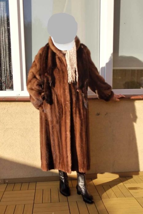 Futro z norek rozmiar 44-46