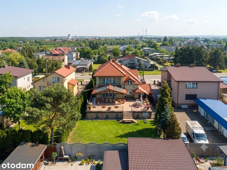 Duży taras i ogromna piwnica! I Malinka obok