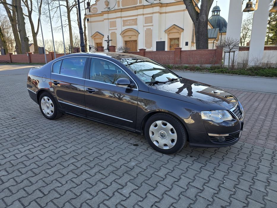 VW Passat B6  Sedan 2.0 Tdi bez korozji ładny