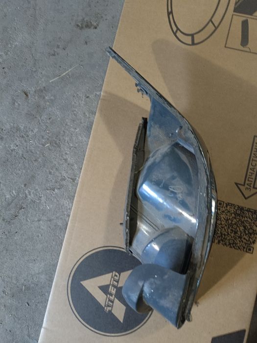 MAZDA CX7 задній стоп правий