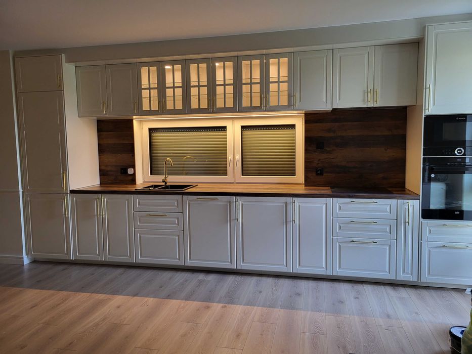 Montaż mebli, kuchennych, składanie mebli. Blaty kuchenne.