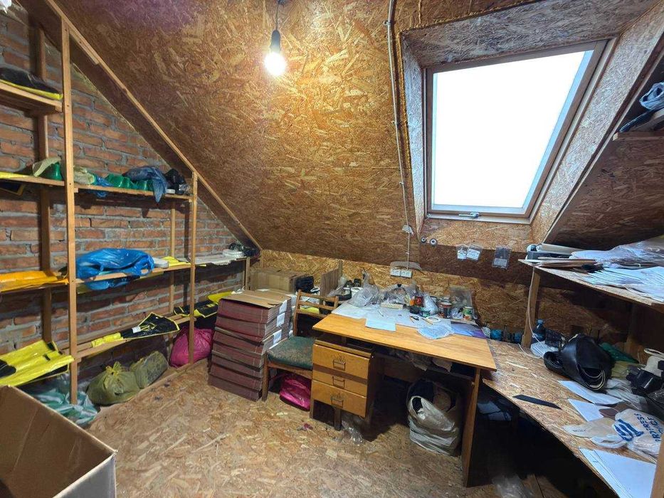 Продаж частини будинку з окремим входом та заїздом вул Шевченка, Львів