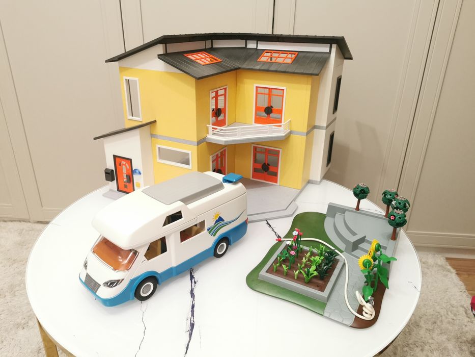 Playmobil ogromna nowoczesny dom 9266  z kamperem