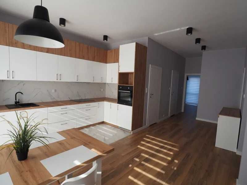 Mieszkanie z ogródkiem 150m od SKM.