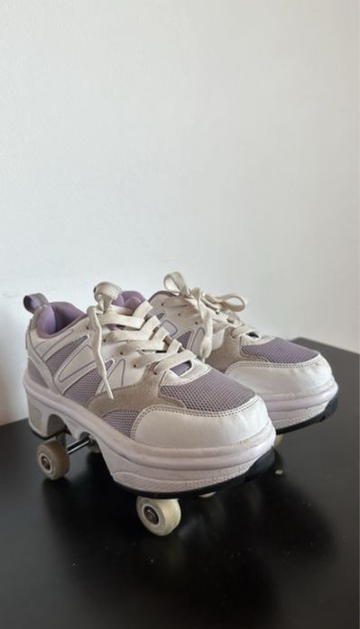 Кросівки ролики.