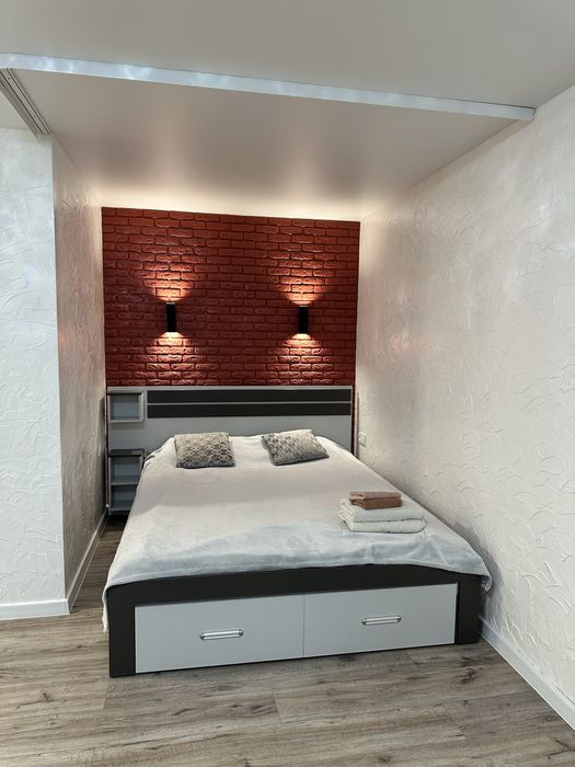 Сдам квартиру посуточно. Район  ЖД вокзал