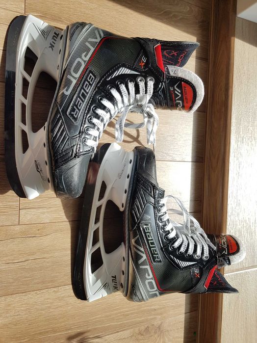 Łyżwy hokejowe Bauer Vapor 3X rozm. 7,5 fit 2, ostrza tytanowe FLY-TI