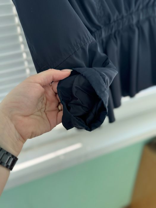 Куртка на дівчинку