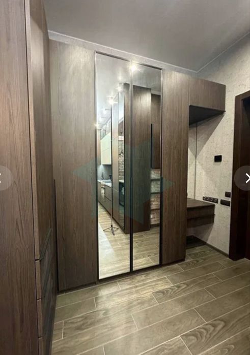 Продается 3х комнатная квартира в центре