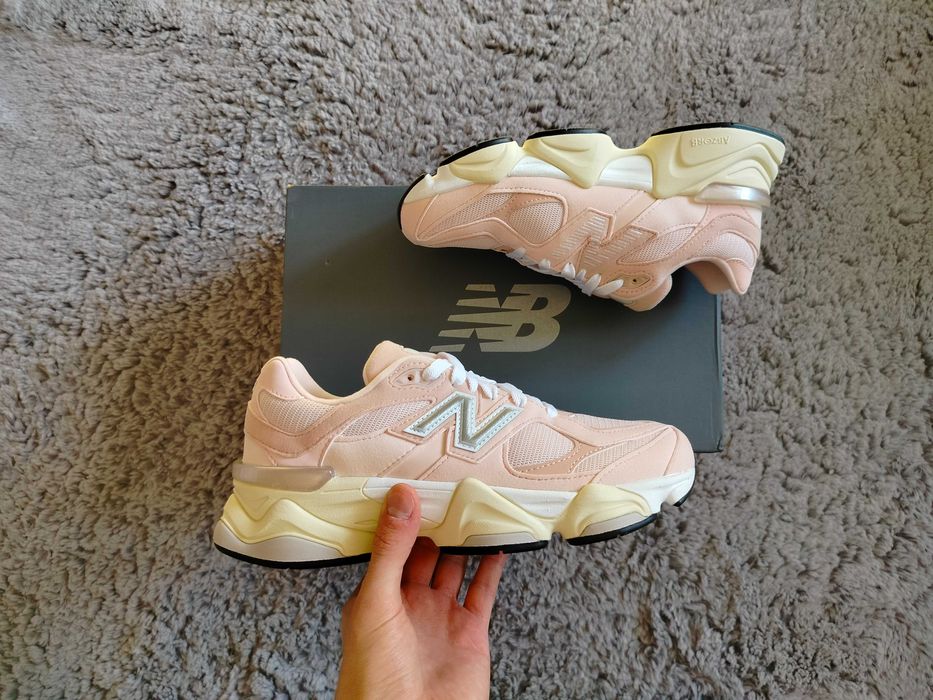 New Balance 9060 - Beige r. 40