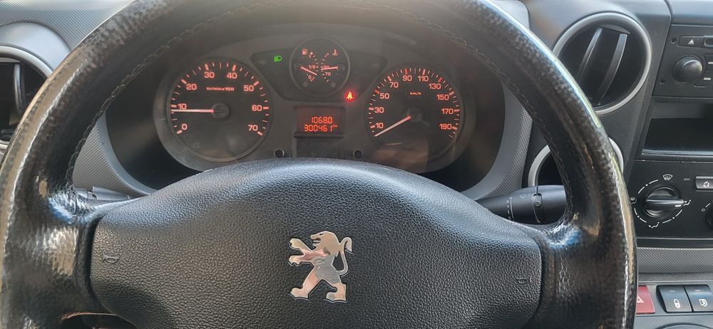 Peugeot partner  2011 1.6hdi