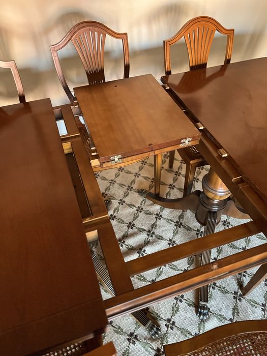 Vendo mesa clássica