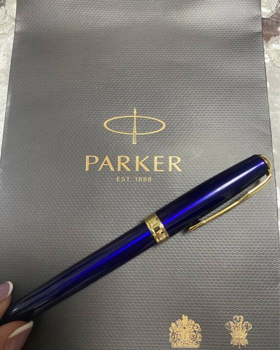 Parker ручка в синьому кольорі