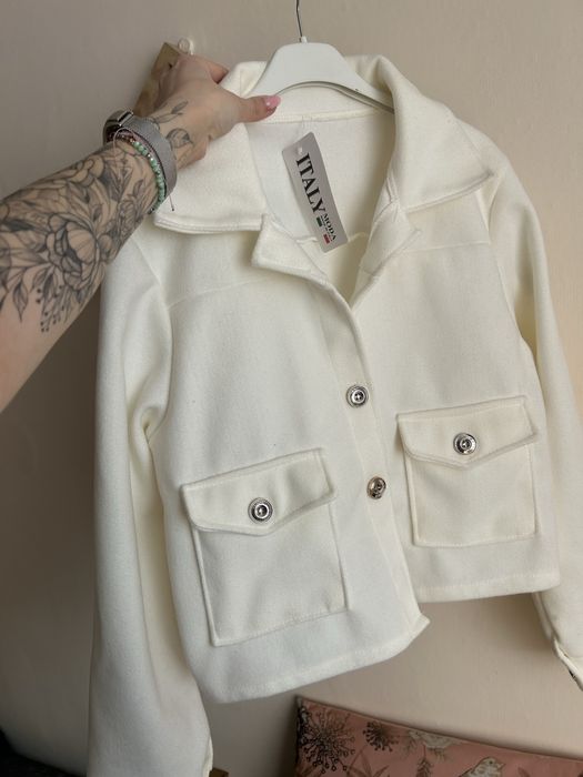 Kurteczka wiosenna kurtka śmietankowa damska