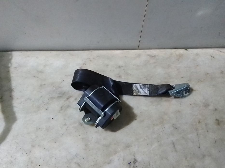 Cinto trás esquerdo VOLKSWAGEN Golf VI Van (5K1_)