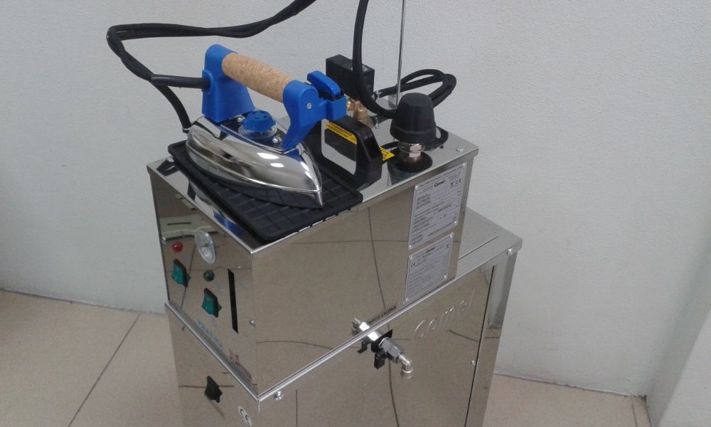Gerador de vapor profissional, 1 ferro Comel Pratika Compl