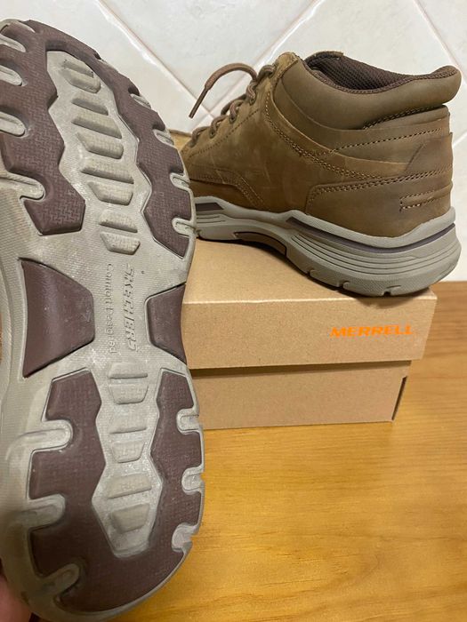 Botas Skechers pele pessego - Nº42