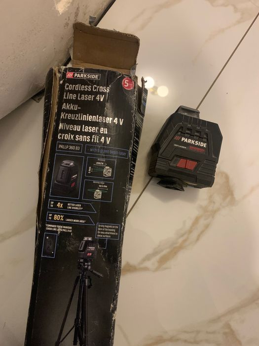 Laser krzyżowy Parkside 4V (zielona wiązka, 360°)