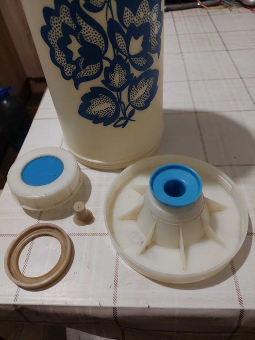 Термос советский литровый на запчасти.