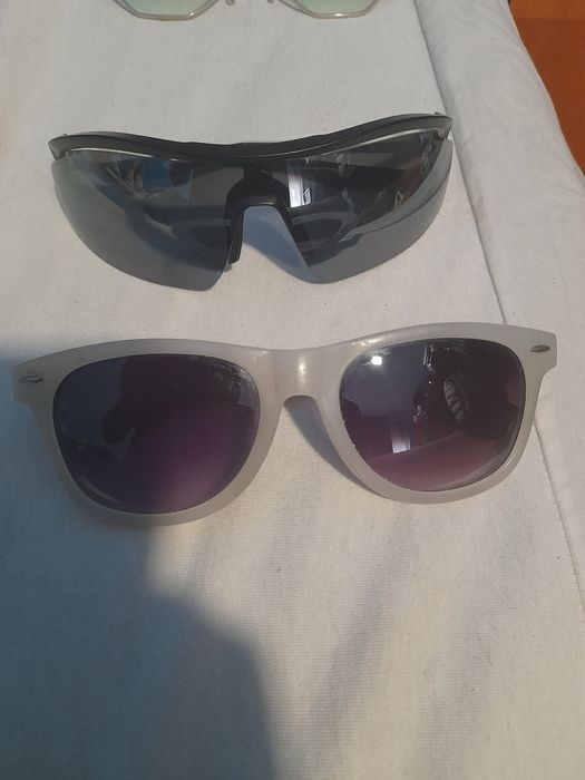 Vendo óculos de sol 5€   *todos  26£