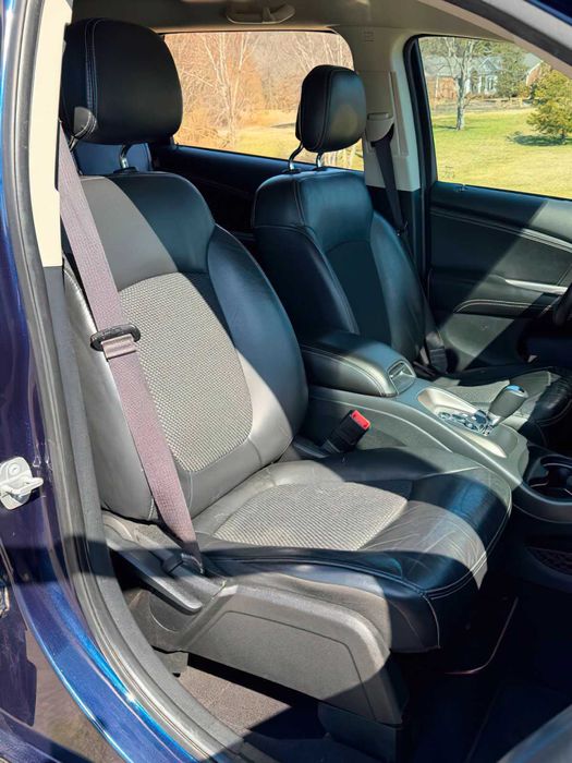 Dodge Journey Crossroad      2019