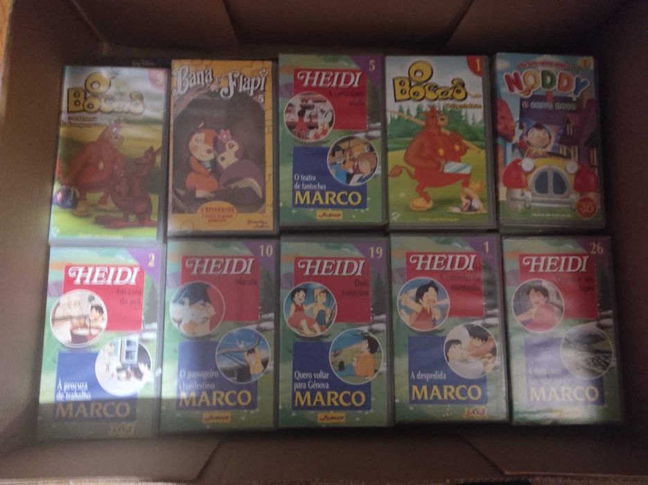 Vendo lote de 40 cassetes VHS infantis