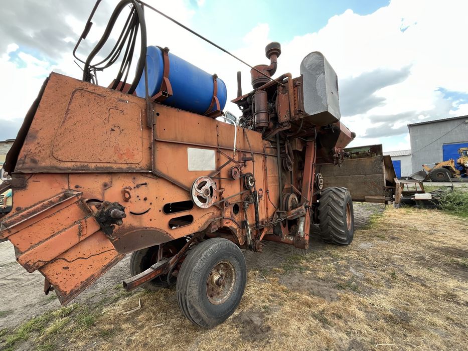 Комбайн зернозбиральний НИВА СК-5