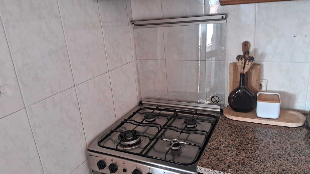 Fogão Meireles 60x60  4 bicos + forno a gás Modelo M601