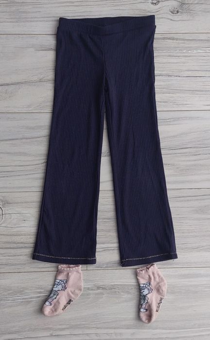 Prążkowane dzwony H&M + skarpetki gratis