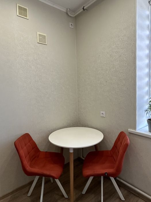 Продается 2 комнатная квартира. Центр. Славянск.