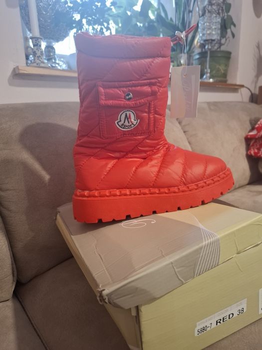 Nowe Czerwone śniegowce damskie 38