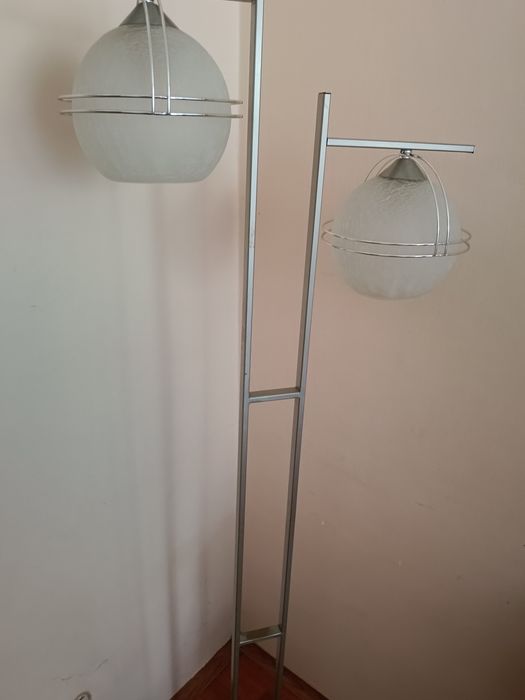 Lampa podłogowa 160 cm