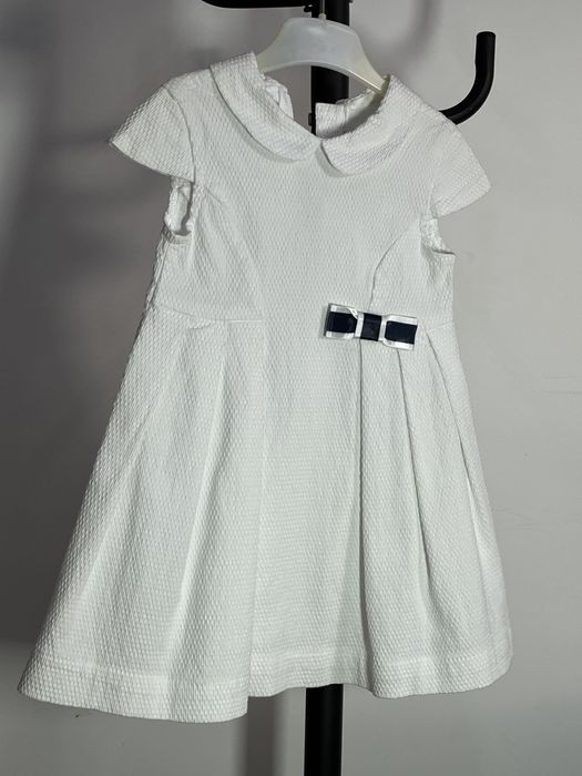 Vestido com laço azul