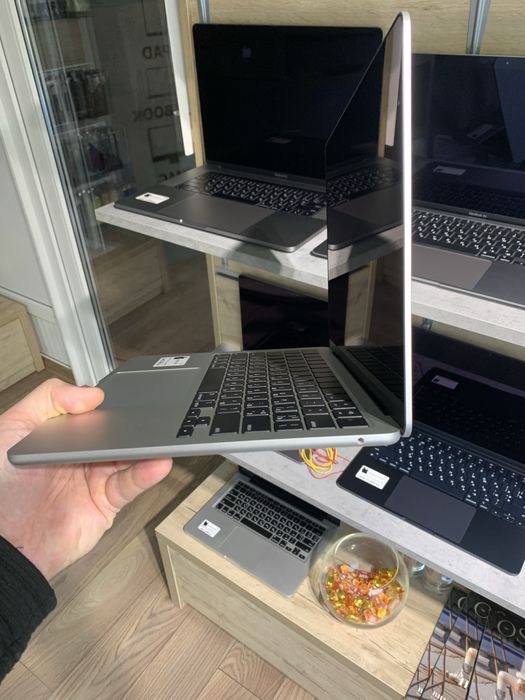 MacBook Air A2681 13” M1 256Gb 90% аккумулятор гарантия.