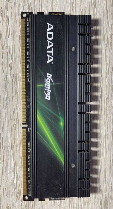Память ADATA XPG 8 GB (2x4GB) DDR3 1600 MHz (AX3U1600GC4G9-2G)