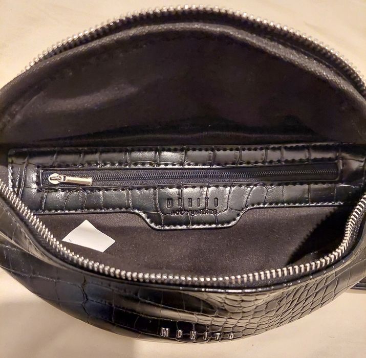 Nowa torebka typu nerka Mohito