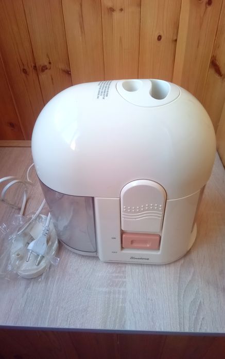 Соковыжималка Binatone je-500