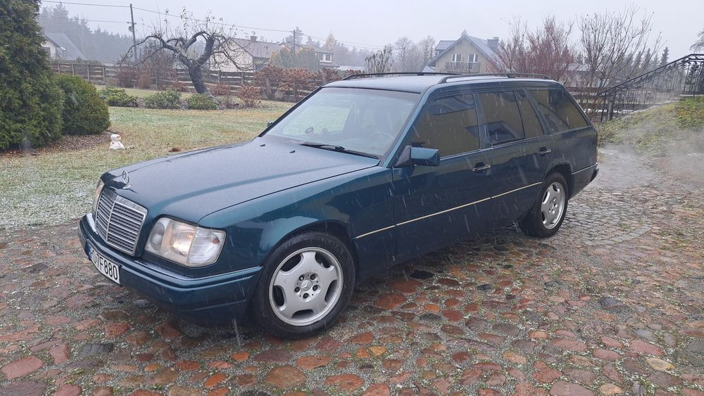 Mercedes w124 E124 300D 1996 r Opoczno • OLX.pl