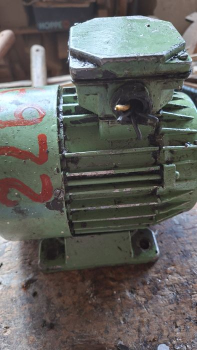 Silnik 3 fazowy 0.55kW