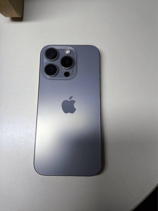 Продам iPhone 15 pro 128gb e-sim Neverlock