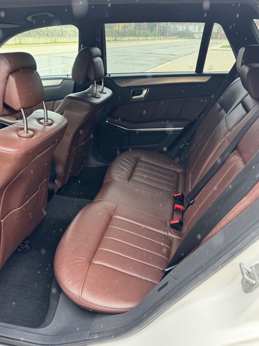 Mercedes-Benz E300