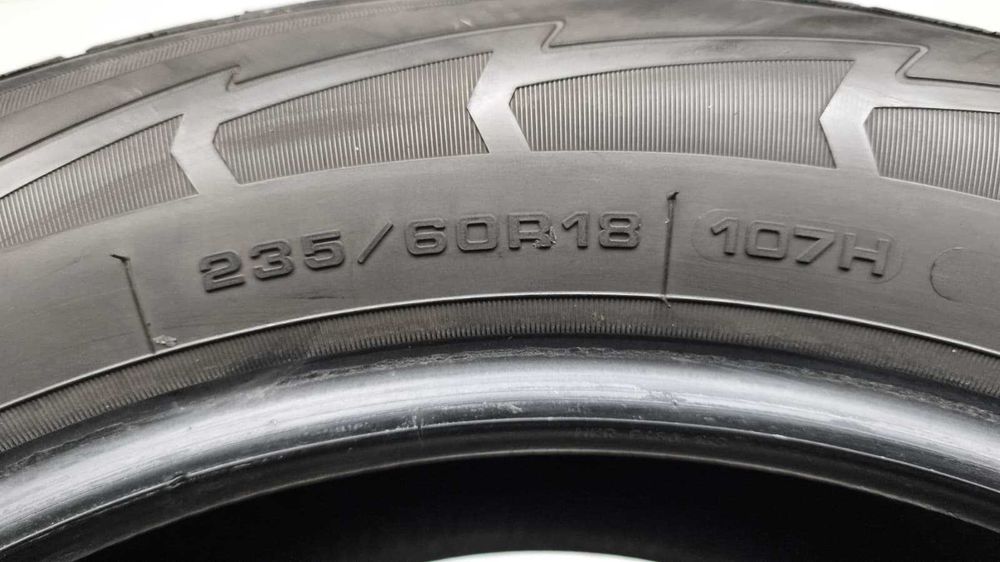 2 sztuki opony zima 235/60/18 Goodyear 107H XL (OL645/OH)