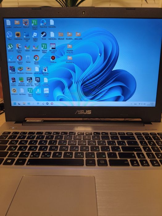 ПРОДАМ НОТБУК Asus k56cb /і3 3217 U/ ssd 1tb / ОЗУ 8 / 2gb відеокарта