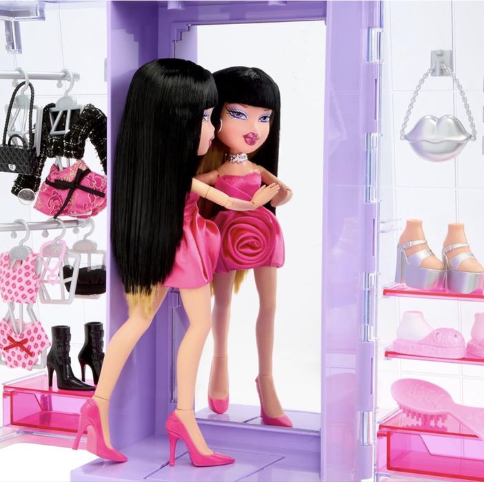 Dana Bratz What'z in My Closet Ігровий набір Bratz "Що в моїй шафі" з лялькою Даною