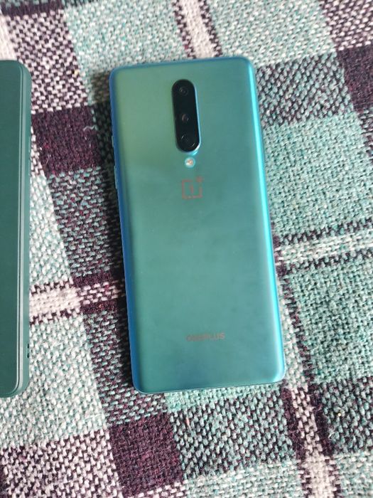 Продам OnePlus 8 8/128 стан чудовий