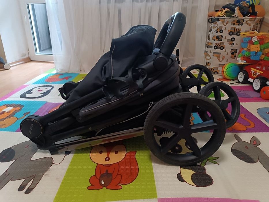 Дитячий прогулянковий візочок Carrello Bravo