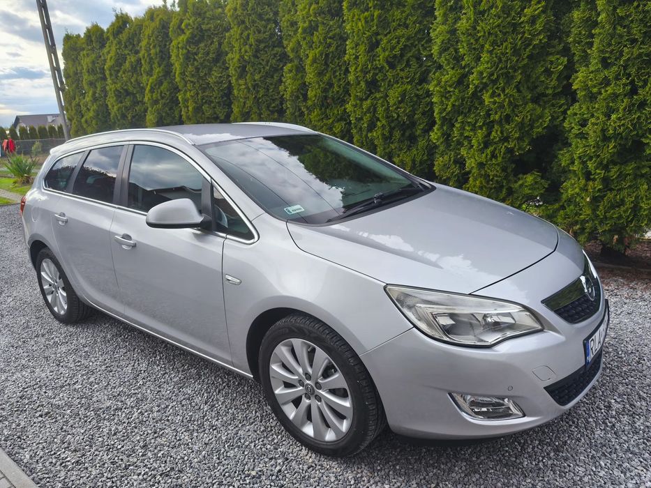 Opel Astra Zadbany warty zakupienia OPEL ASTRA J 16900PLN